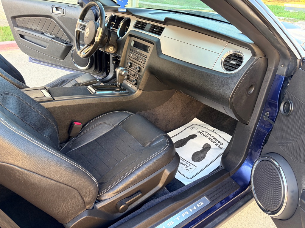 Photo 5 of this FORD MUSTANG