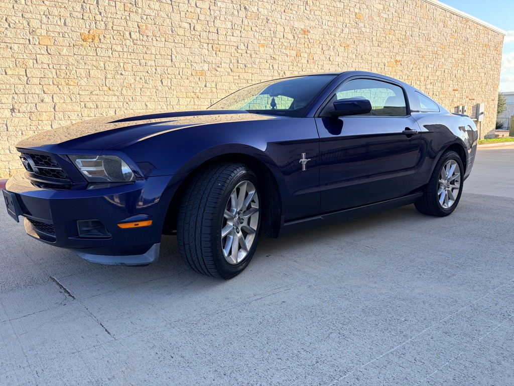Photo 4 of this FORD MUSTANG