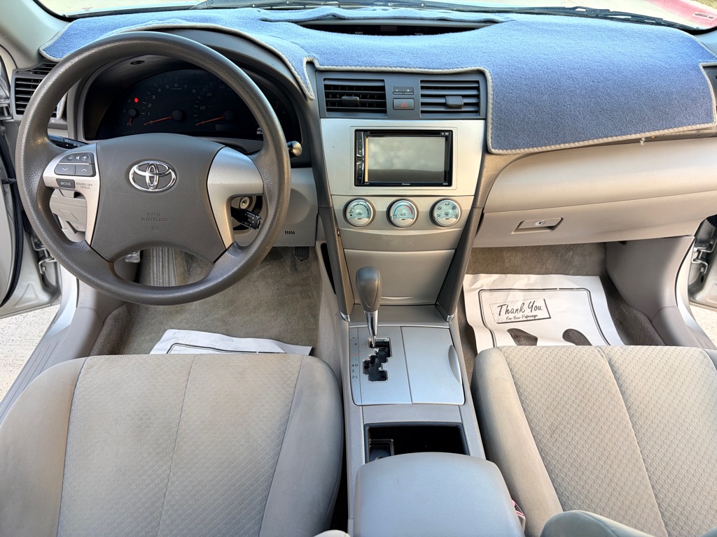 Photo 9 of this TOYOTA CAMRY