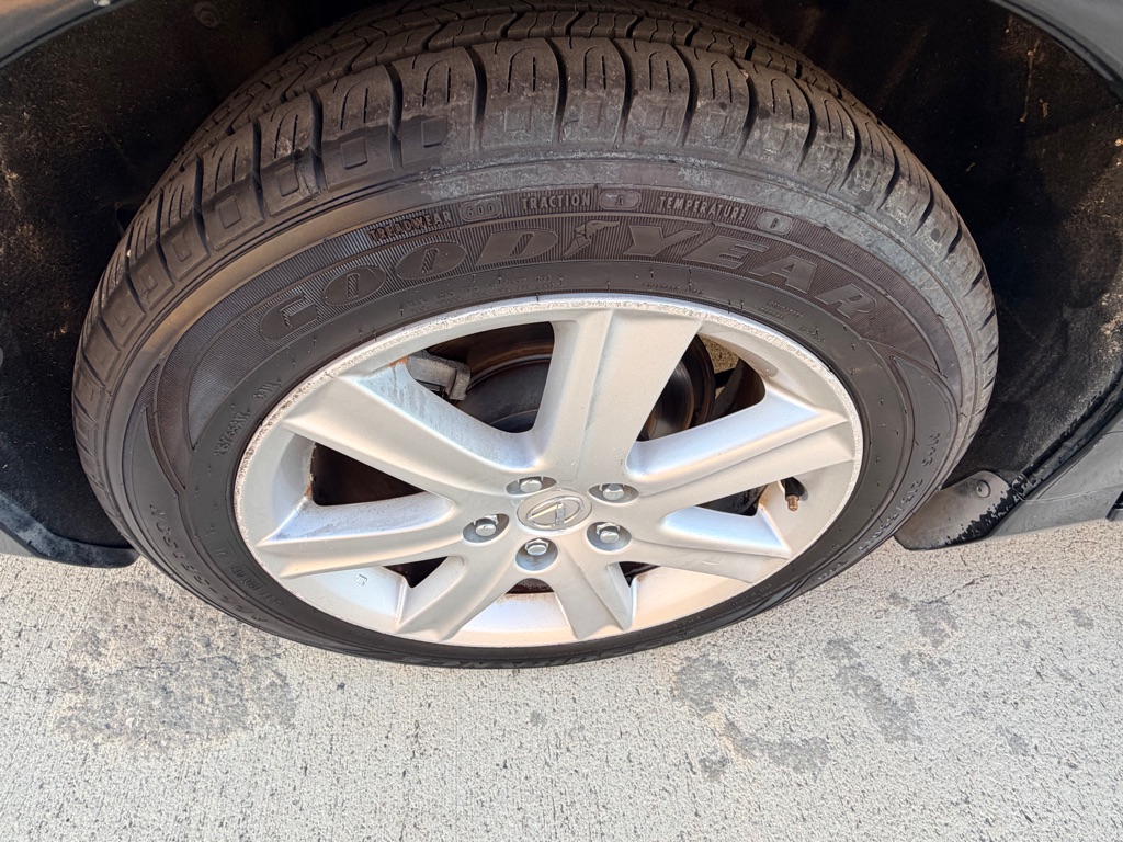 Photo 11 of this LEXUS ES