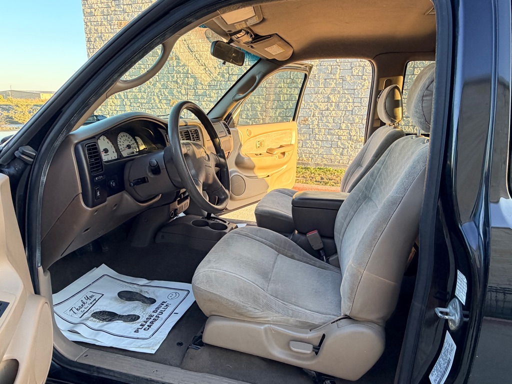Photo 6 of this TOYOTA TACOMA