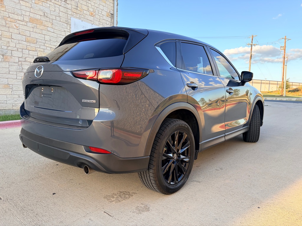 Photo 2 of this MAZDA CX-5
