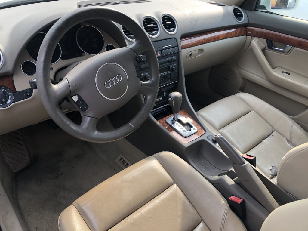 AUDI A4 2004 AUDI A4 WAUAT48H44K022197