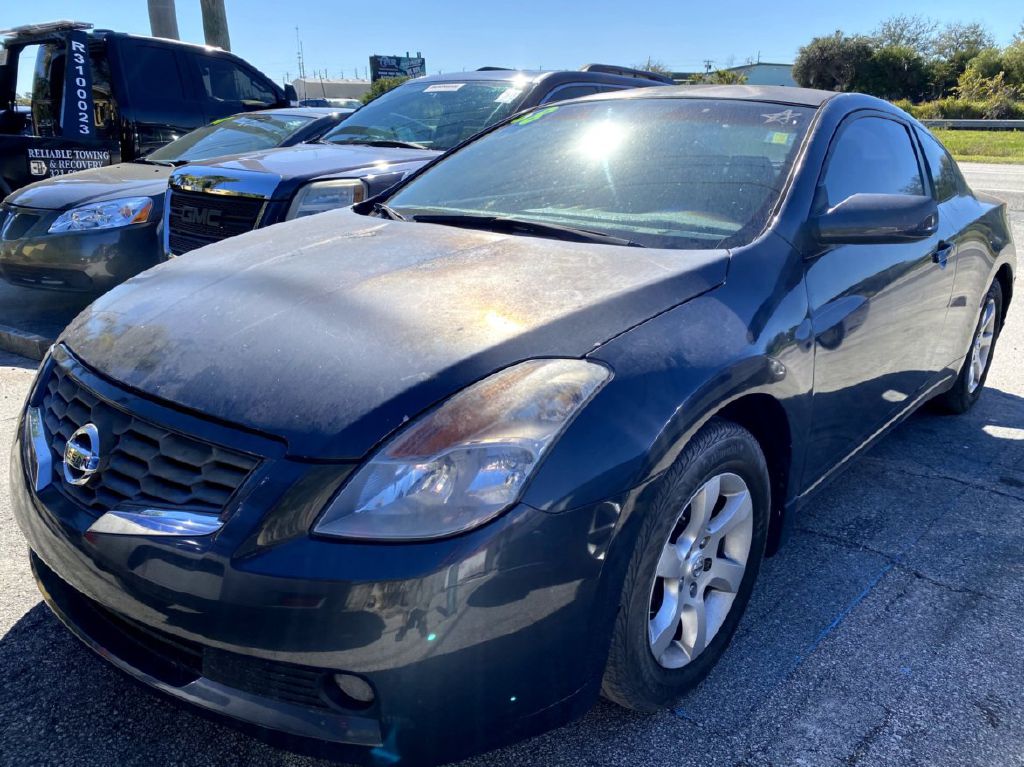 Photo 2 of this NISSAN ALTIMA