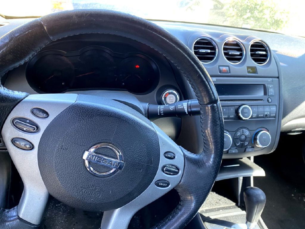 Photo 7 of this NISSAN ALTIMA