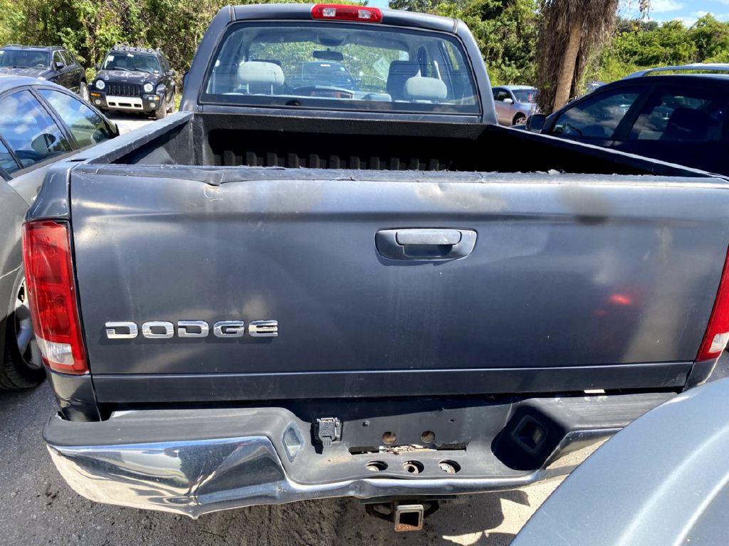 Photo 8 of this DODGE RAM 1500