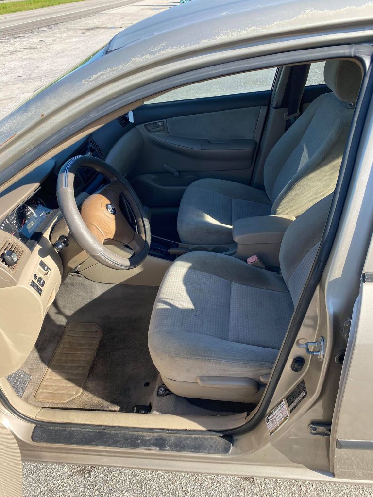 Photo 7 of this TOYOTA COROLLA