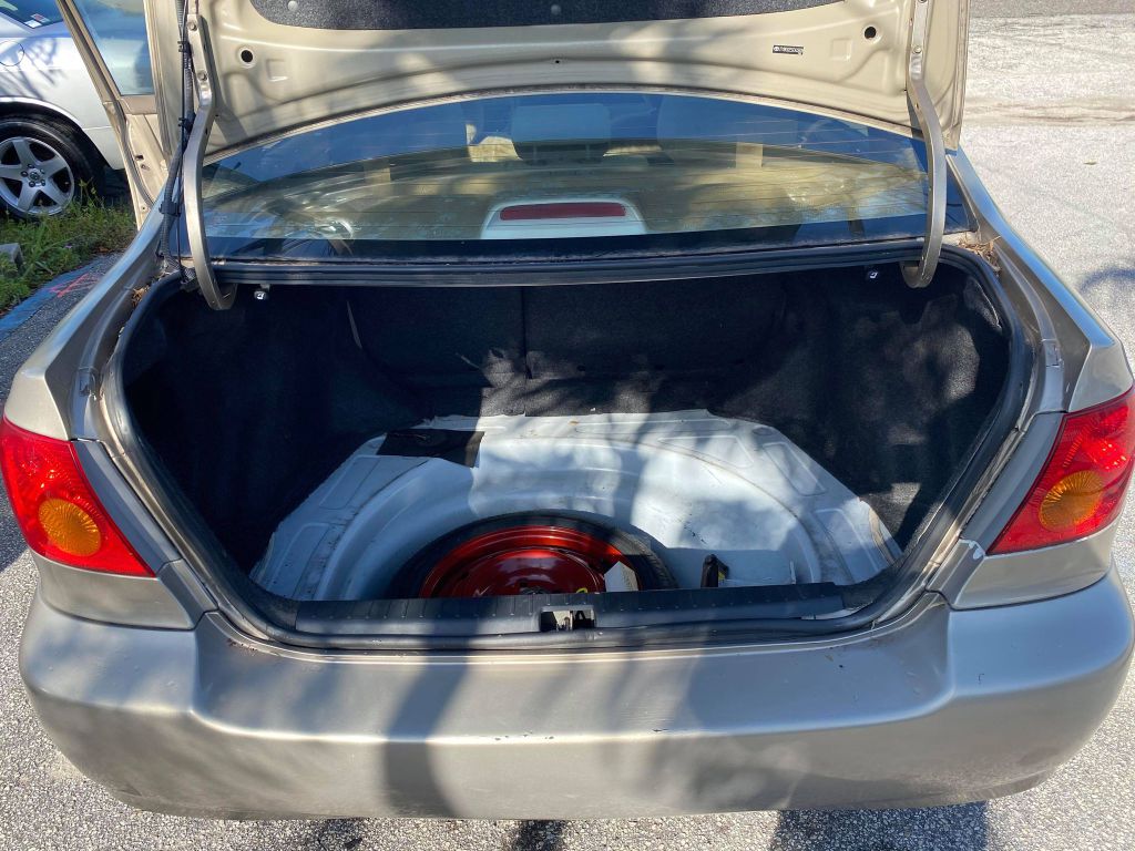Photo 11 of this TOYOTA COROLLA