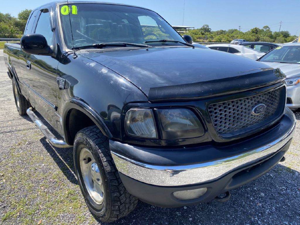 Photo 3 of this FORD F150