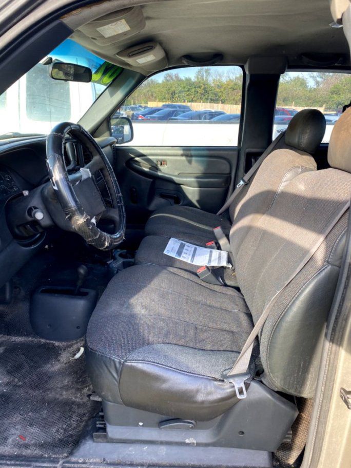 Photo 6 of this CHEVROLET SILVERADO 1500
