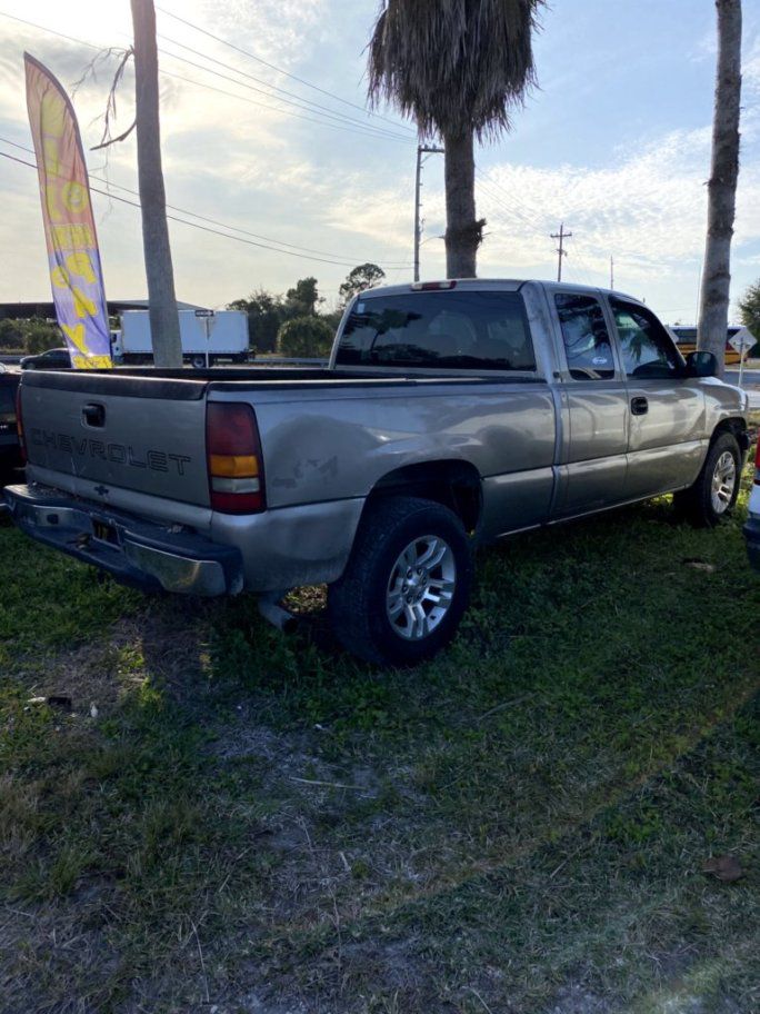 Photo 10 of this CHEVROLET SILVERADO 1500