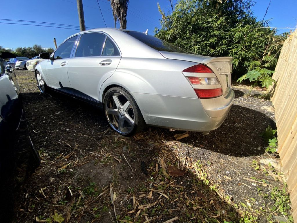 Photo 10 of this MERCEDES-BENZ S-CLASS