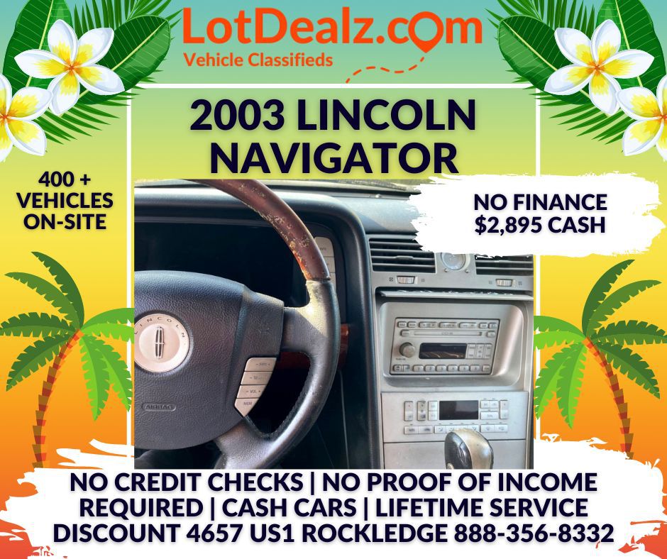 Photo 5 of this LINCOLN NAVIGATOR