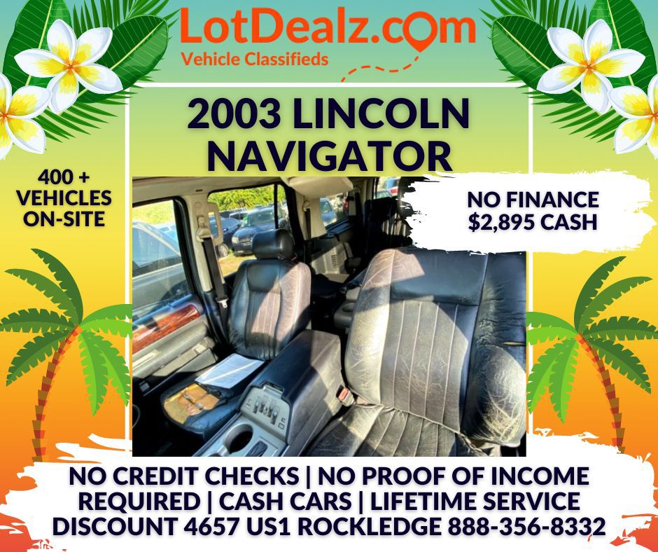 Photo 6 of this LINCOLN NAVIGATOR
