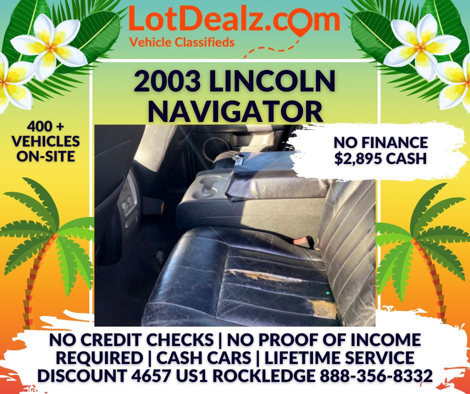 Photo 7 of this LINCOLN NAVIGATOR
