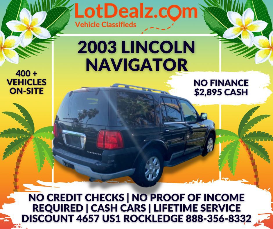 Photo 10 of this LINCOLN NAVIGATOR