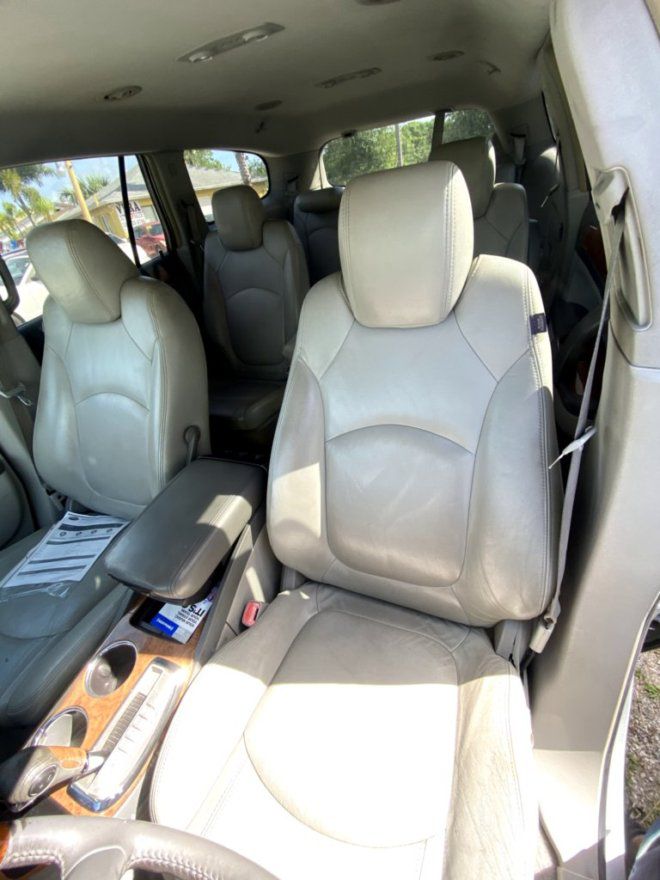 Photo 8 of this BUICK ENCLAVE