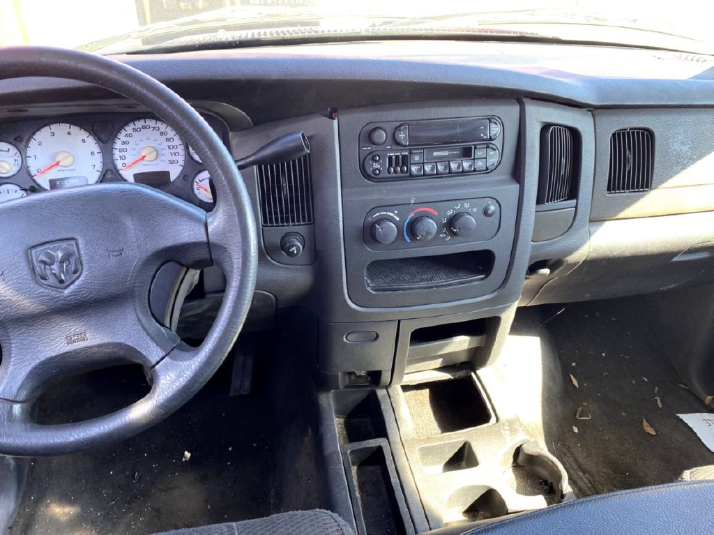 Photo 7 of this DODGE RAM 1500