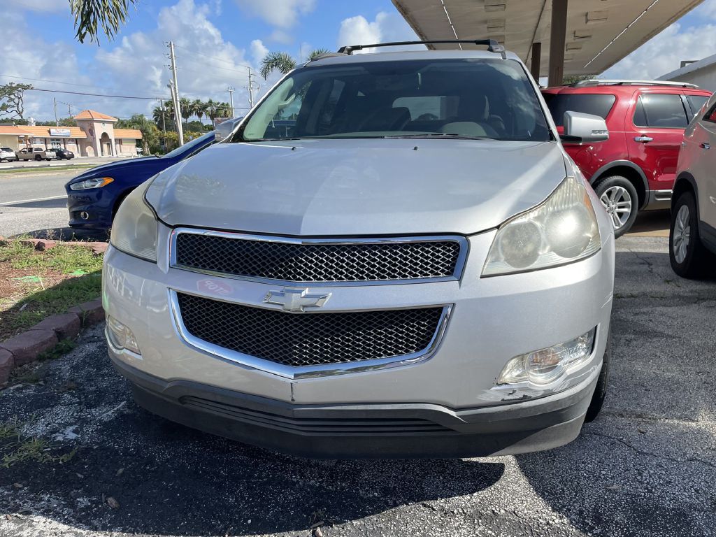 Photo 3 of this CHEVROLET TRAVERSE