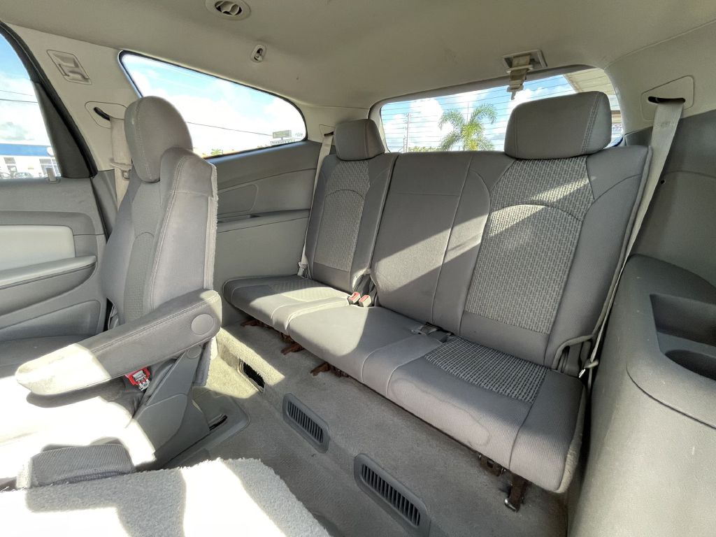 Photo 8 of this CHEVROLET TRAVERSE