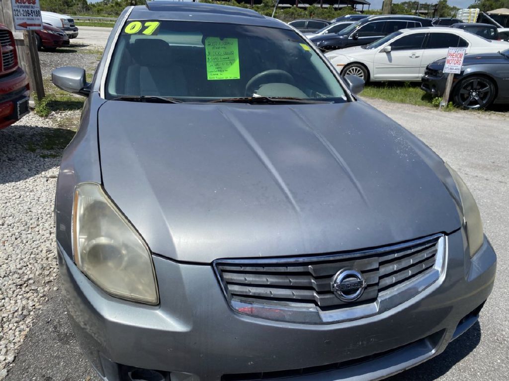 Photo 2 of this NISSAN MAXIMA