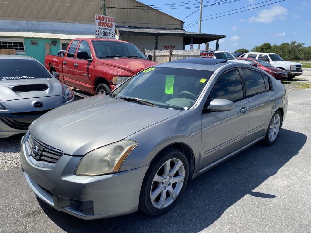 Photo 3 of this NISSAN MAXIMA