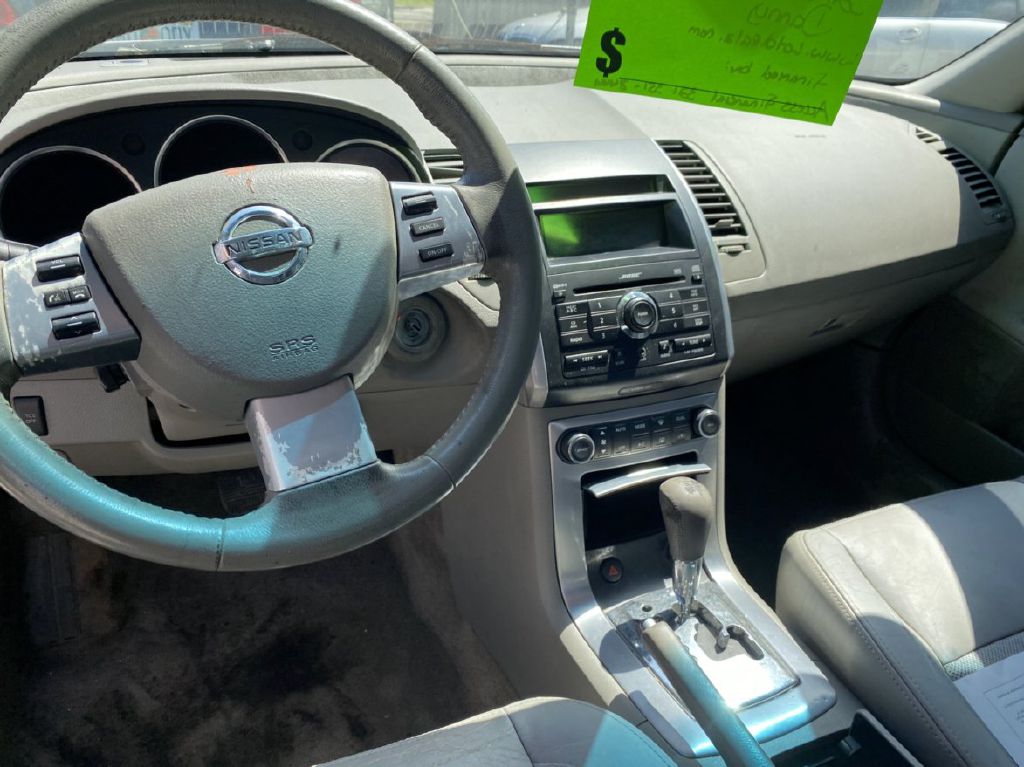Photo 5 of this NISSAN MAXIMA