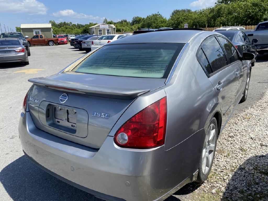 Photo 11 of this NISSAN MAXIMA