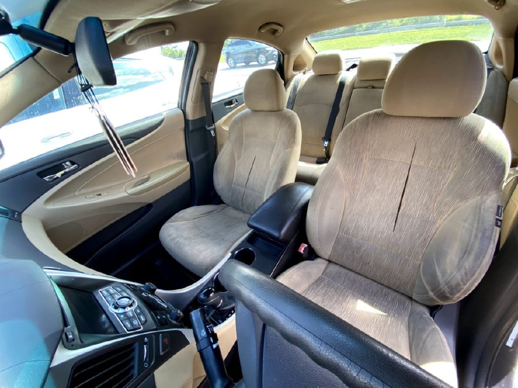 HYUNDAI SONATA 2011 HYUNDAI SONATA 5NPEB4AC1BH098719