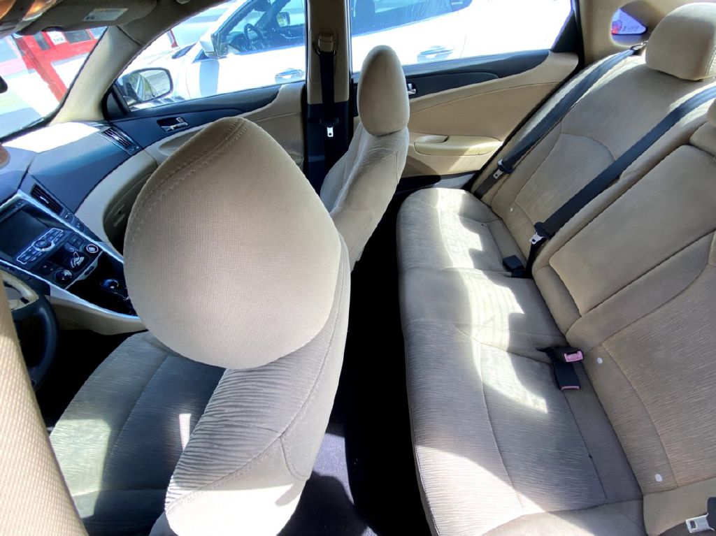 HYUNDAI SONATA 2011 HYUNDAI SONATA 5NPEB4AC1BH098719