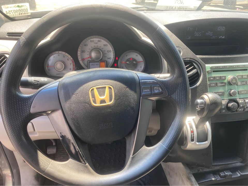 Photo 6 of this HONDA PILOT