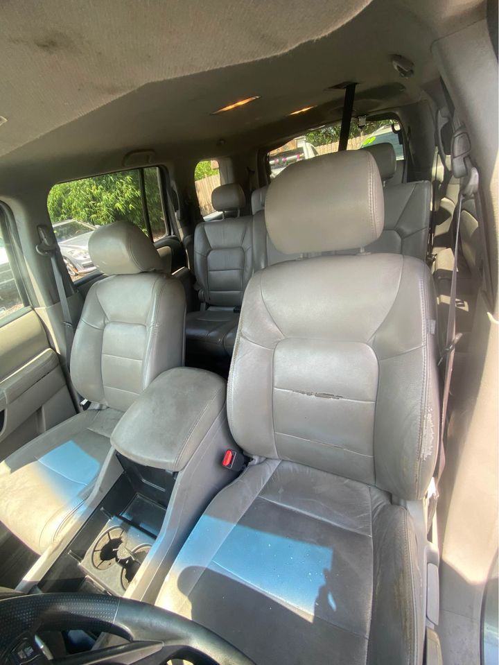 Photo 7 of this HONDA PILOT