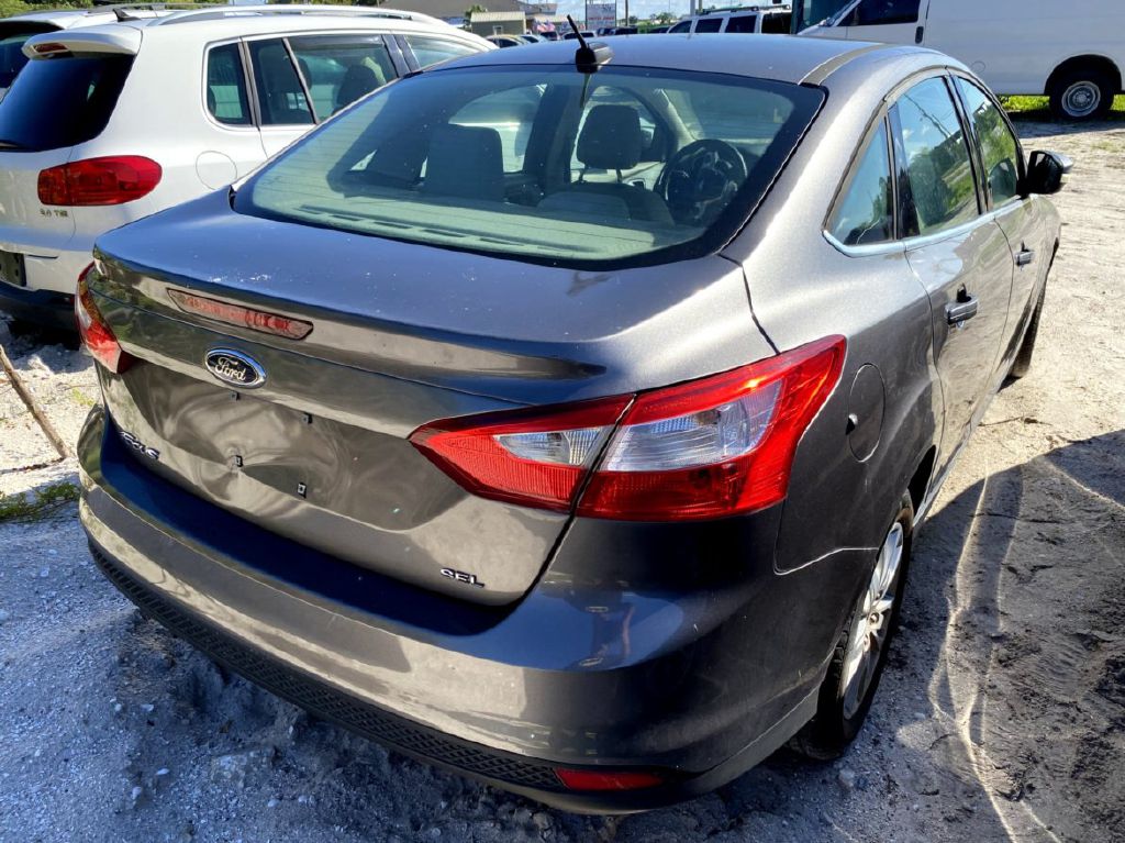 FORD FOCUS 2012 FORD FOCUS 1FAHP3H21CL240639