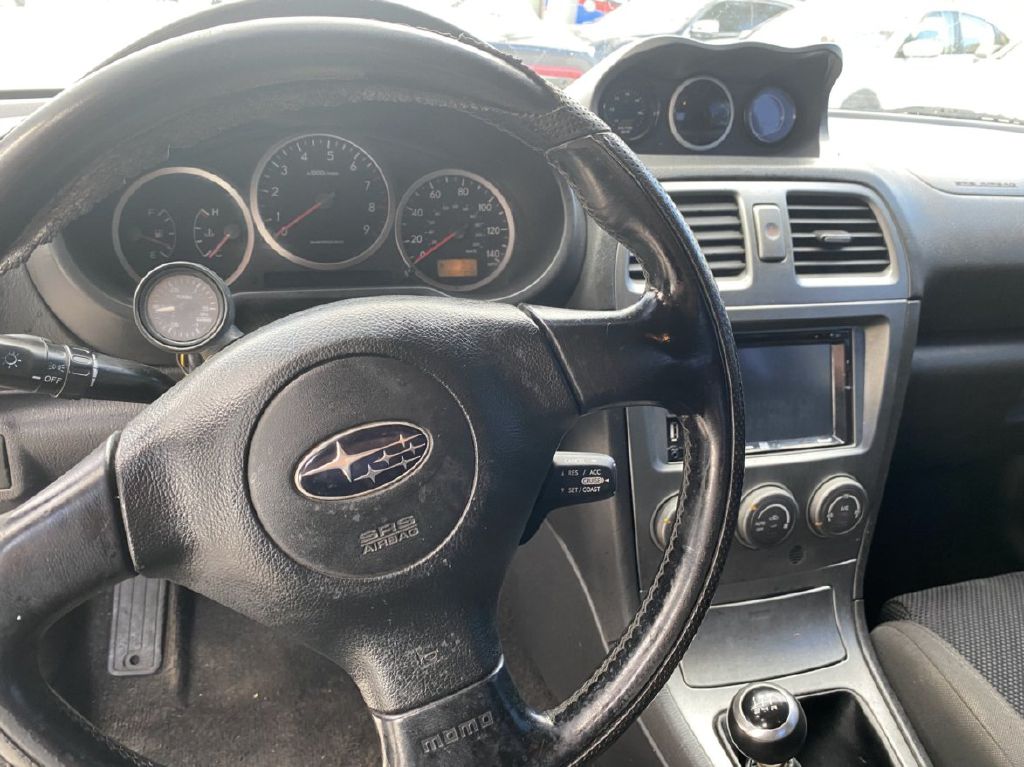 Photo 5 of this SUBARU IMPREZA
