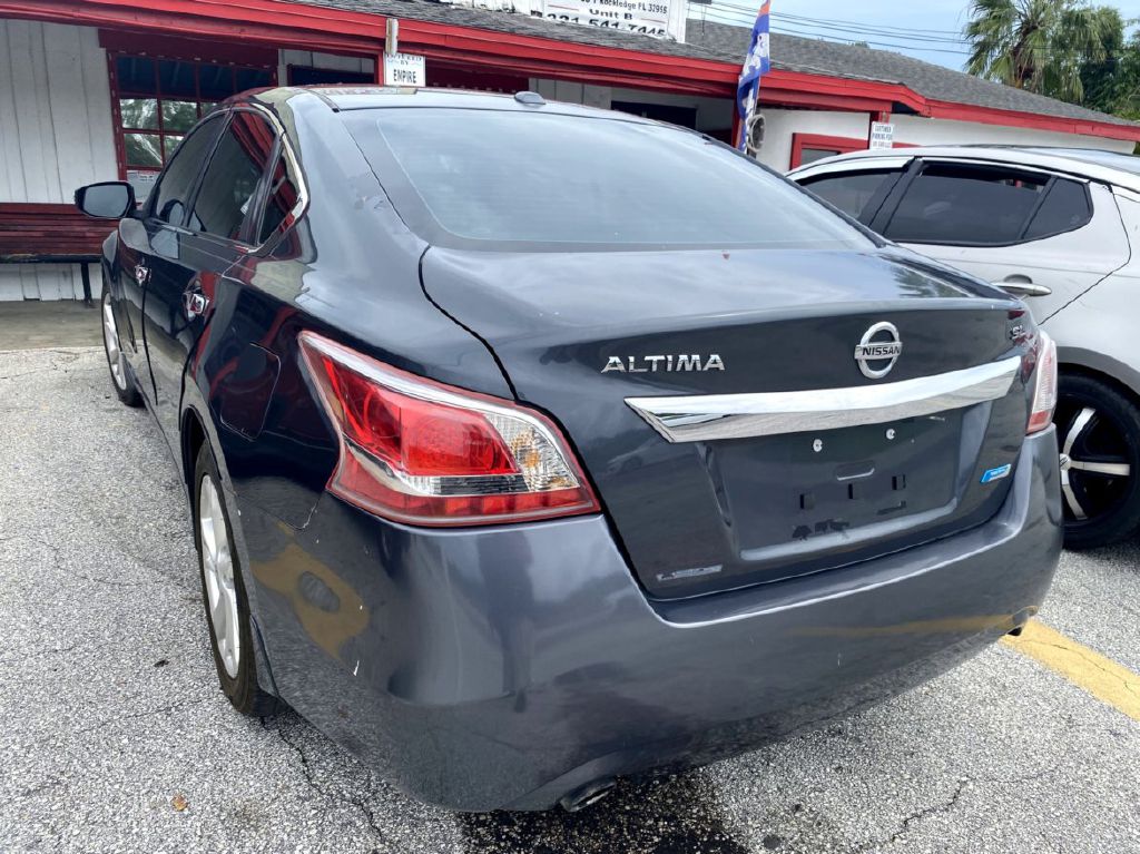 Photo 12 of this NISSAN ALTIMA