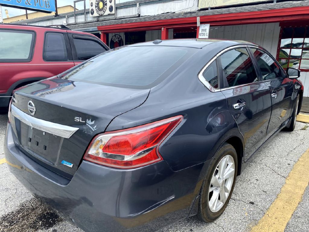 Photo 14 of this NISSAN ALTIMA