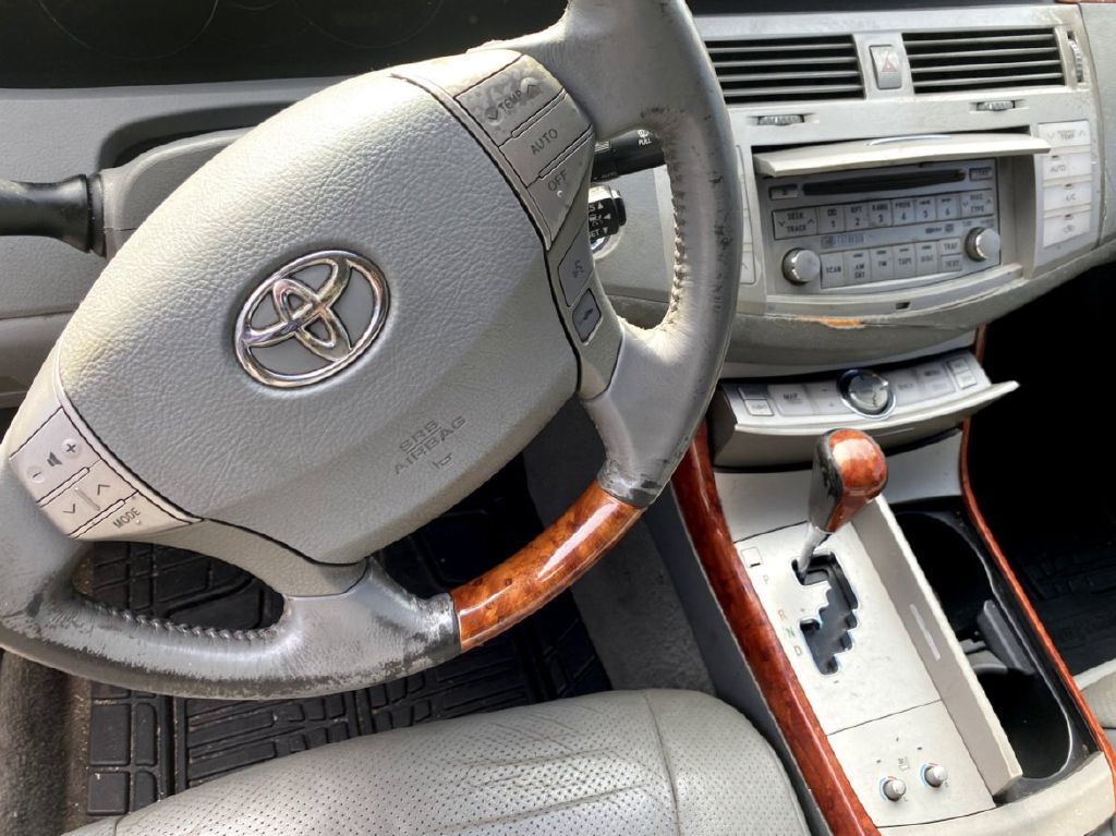 Photo 7 of this TOYOTA CAMRY