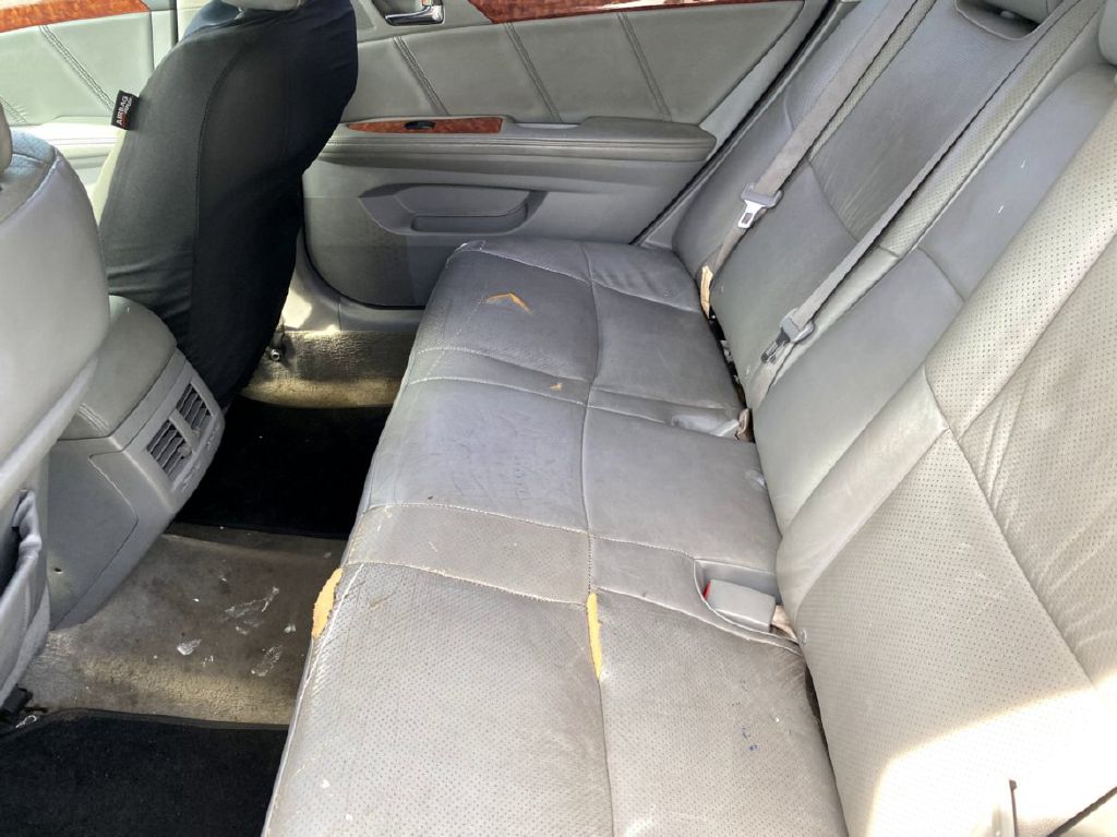 Photo 10 of this TOYOTA CAMRY