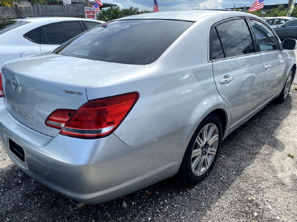 Photo 13 of this TOYOTA CAMRY