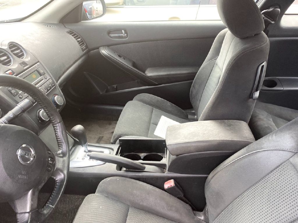 Photo 4 of this NISSAN ALTIMA