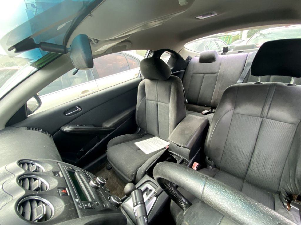 Photo 6 of this NISSAN ALTIMA