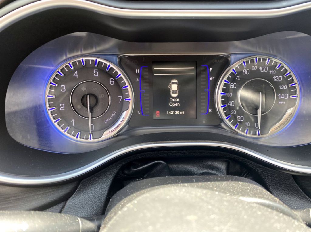 CHRYSLER 200 2015 CHRYSLER 200 1C3CCCAB7FN628563