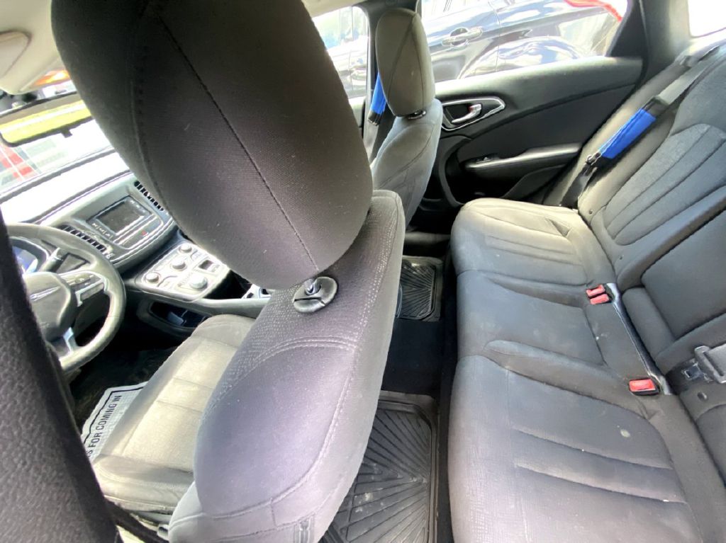 CHRYSLER 200 2015 CHRYSLER 200 1C3CCCAB7FN628563