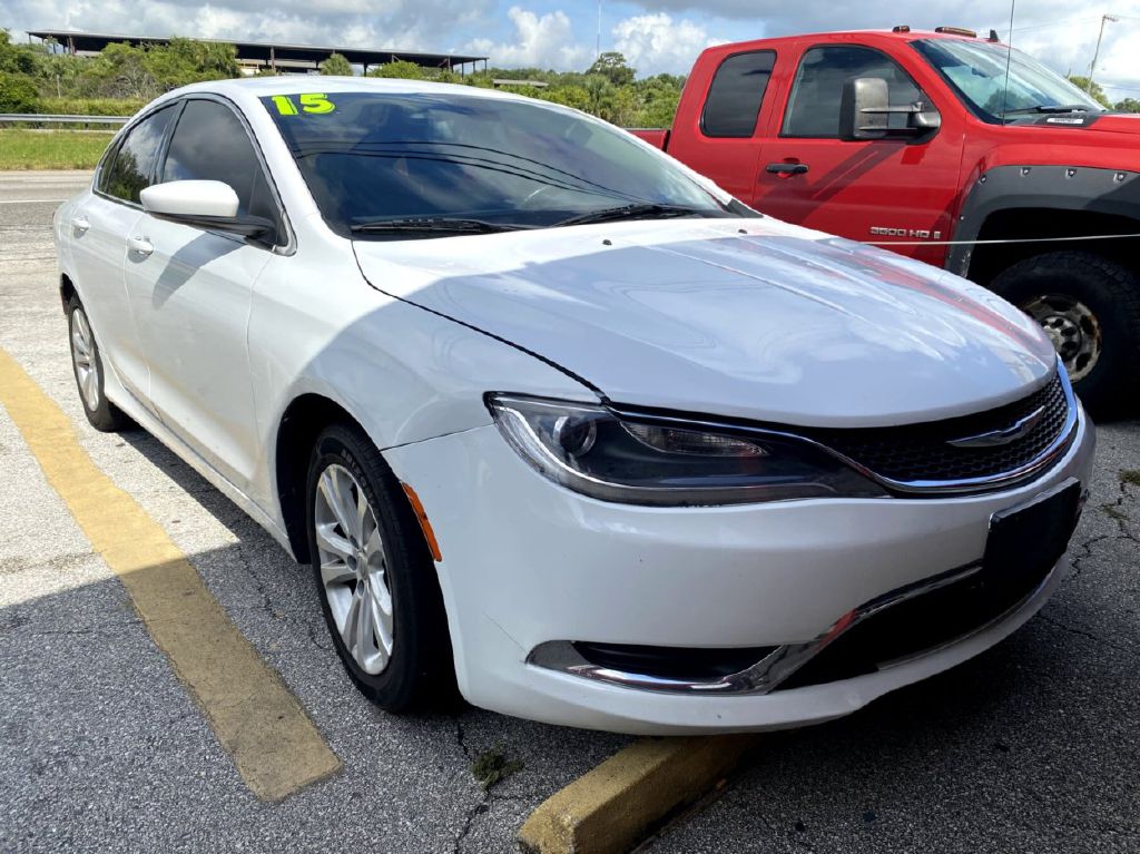 Photo 2 of this CHRYSLER 200