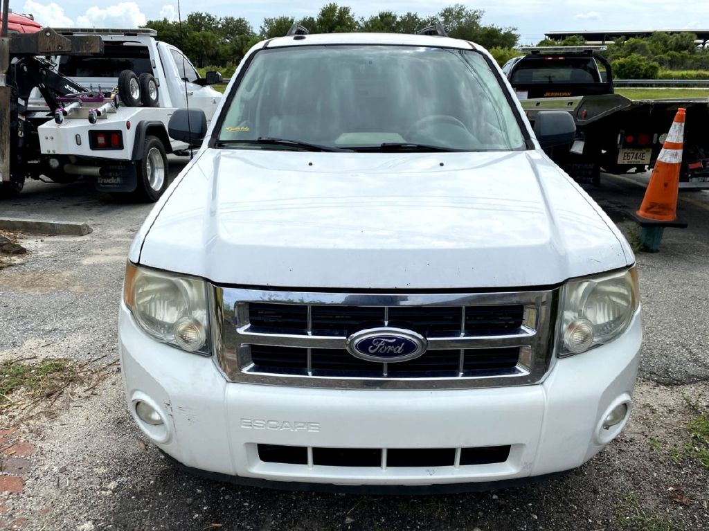 Photo 3 of this FORD ESCAPE