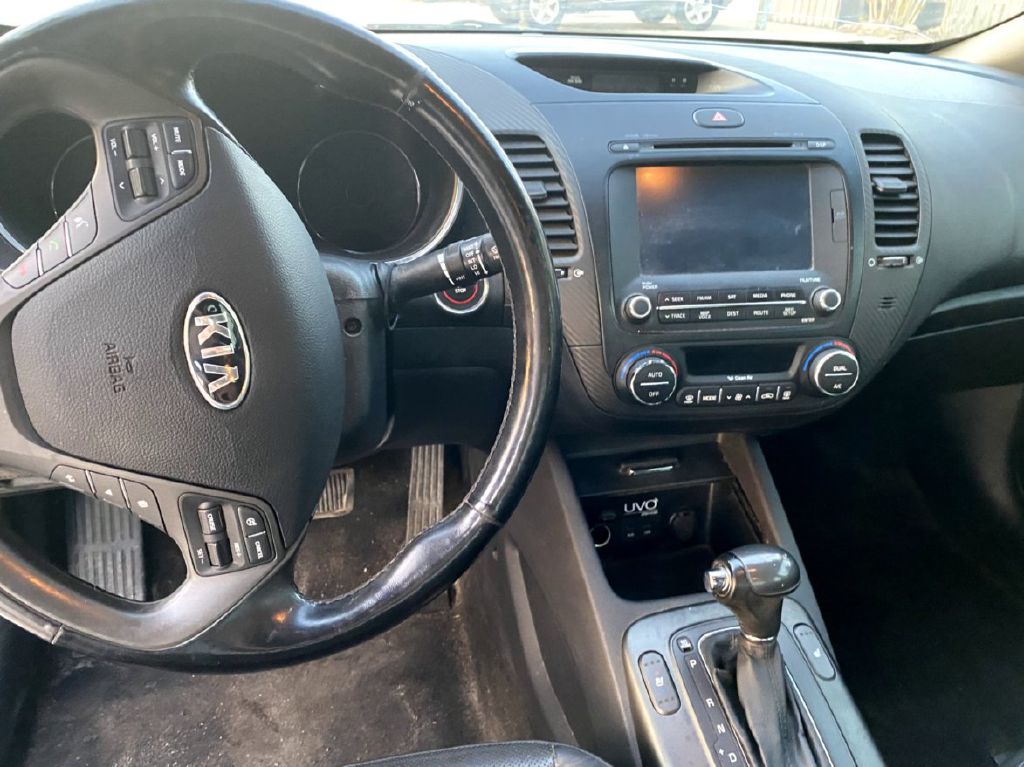 Photo 5 of this KIA FORTE