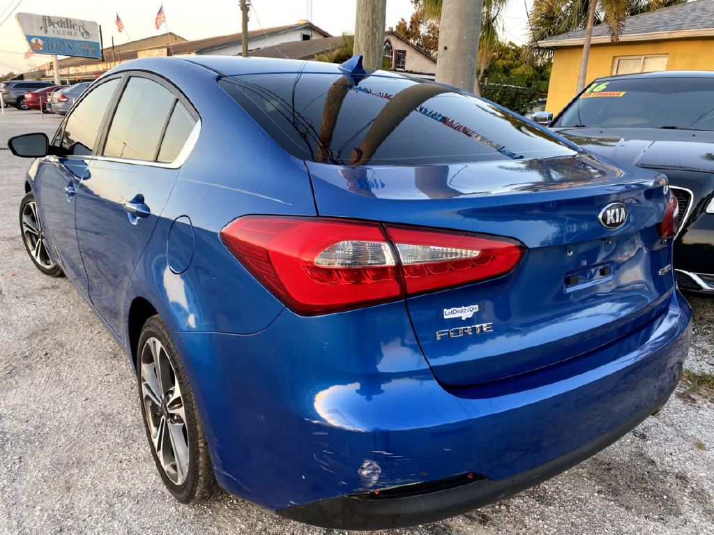 Photo 9 of this KIA FORTE