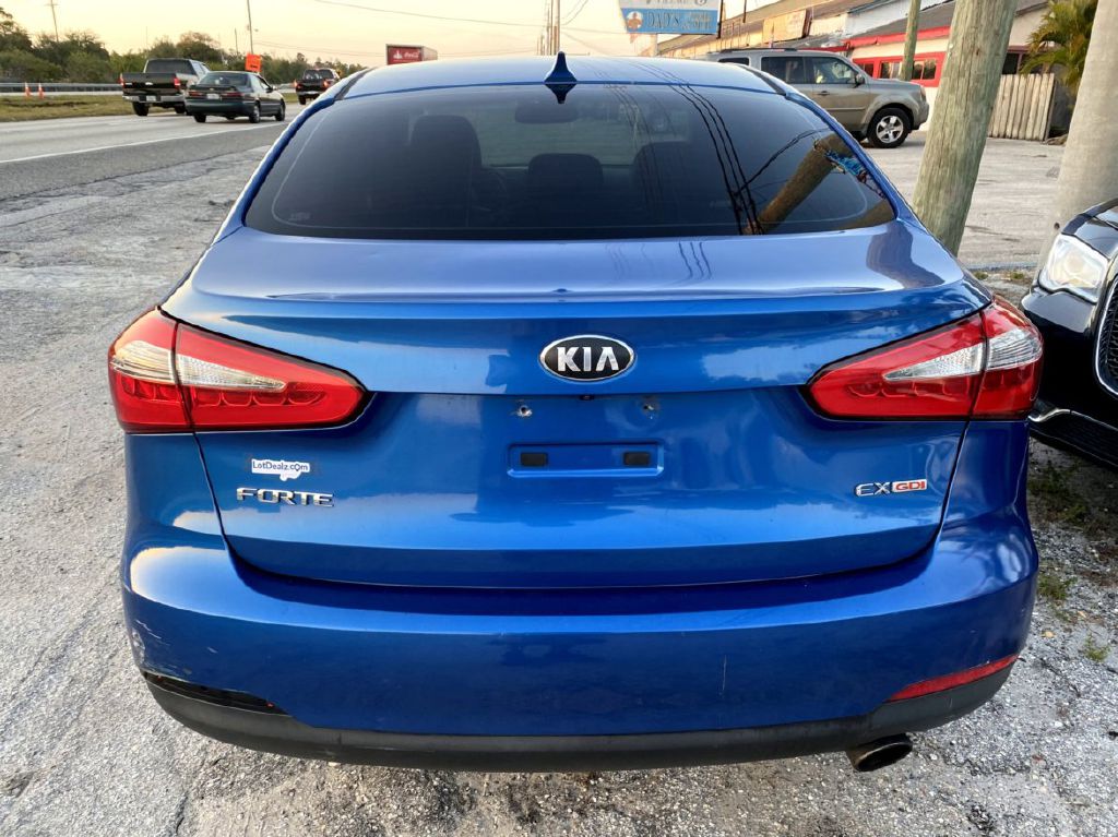 Photo 10 of this KIA FORTE