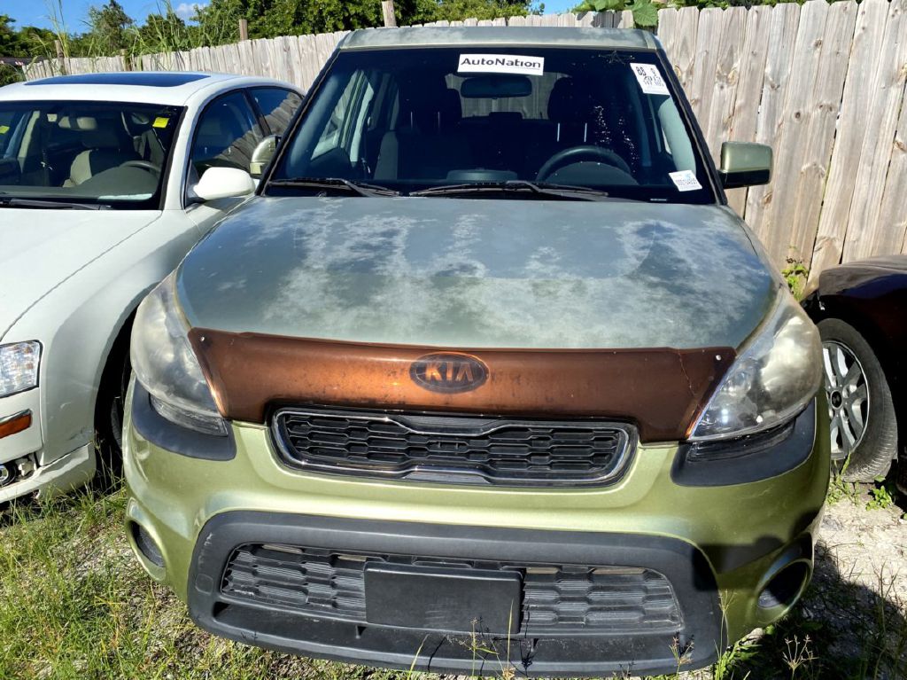 Photo 2 of this KIA SOUL