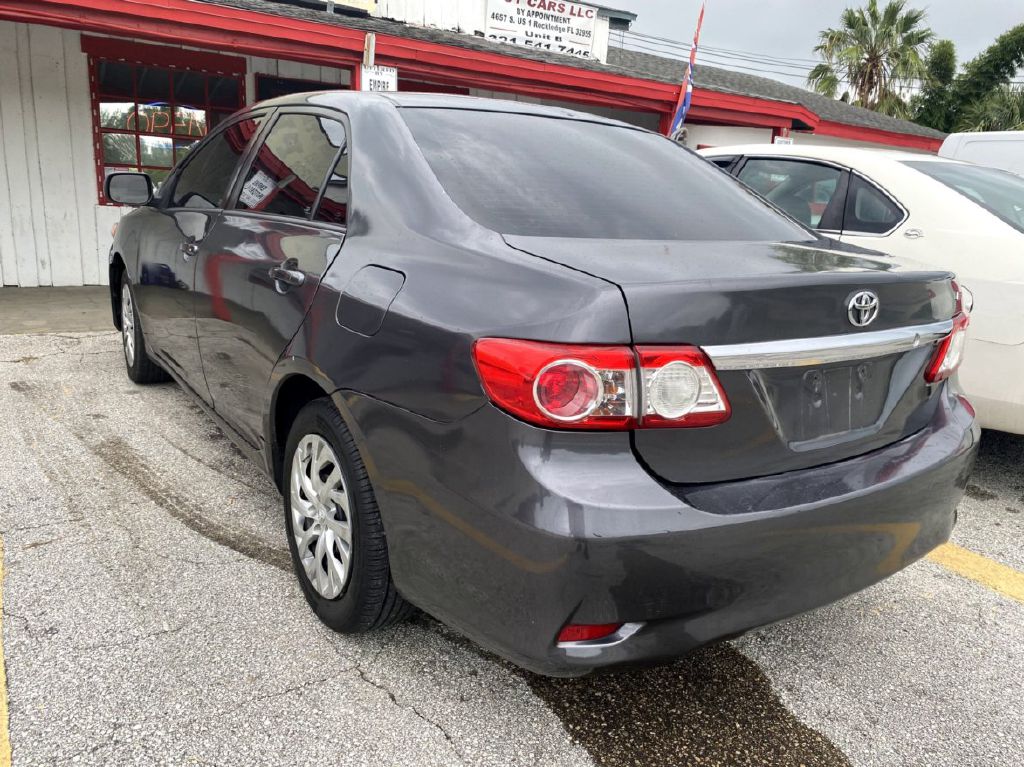 Photo 9 of this TOYOTA COROLLA